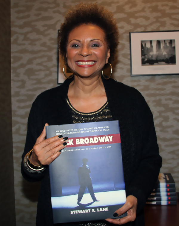 Leslie Uggams with Stewart F. Lane's new book, Black Broadway, at Barnes &amp; Noble.