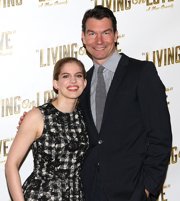 Stage and screen vets Anna Chlumsky and Jerry O&#39;Connell complete the principal cast of Living on Love.