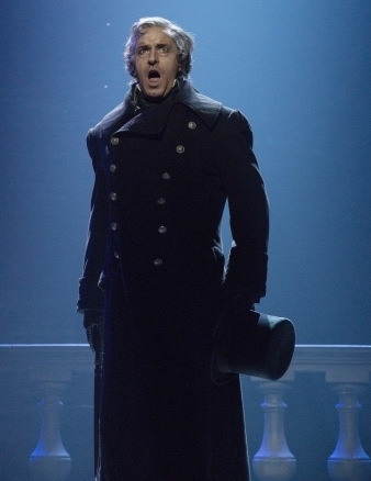 Earl Carpenter will join the Broadway cast of Les Misérables as Javert.