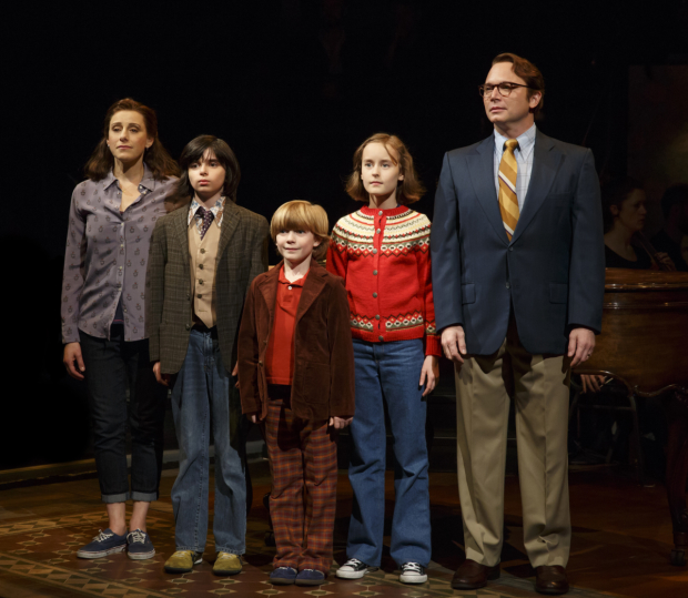 Judy Kuhn,  Oscar Williams, Zell Steele Morrow, Sydney Lucas, and Michael Cerveris as the Bechdel family in Fun Home.