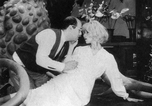 Lee Wilkof and Ellen Greene starred in the Drama Desk Award-winning off-Broadway production of Little Shop of Horrors, directed by Howard Ashman, at the Orpheum Theatre.