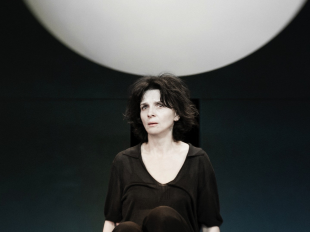 Juliette Binoche stars in Ivo van Hove&#39;s production of Antigone.