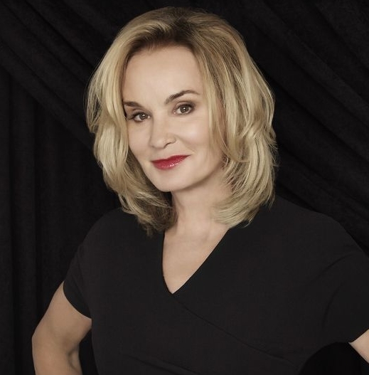 Jessica Lange will play Mary Tyrone in Roundabout&#39;s 2016 revival of Long Day&#39;s Journey Into Night.