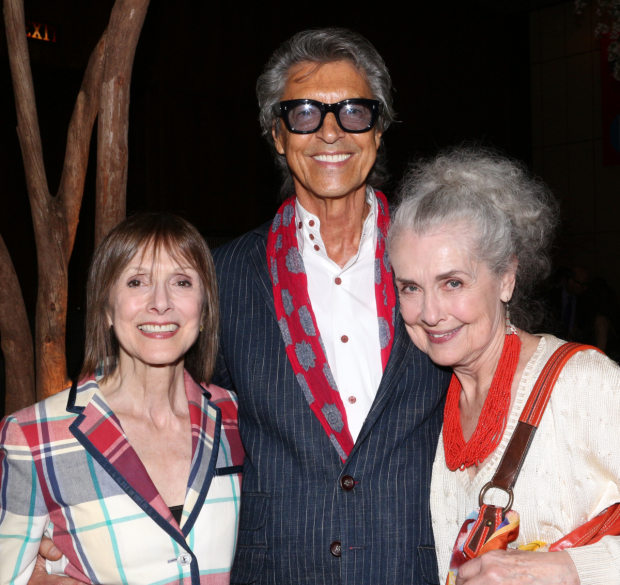 Tommy Tune is flanked by Broadway producer Jean Doumanian (left) and The Visit star Mary Beth Peil (right).