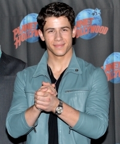 Nick Jonas joins the list of 2015 Tony Award performers.