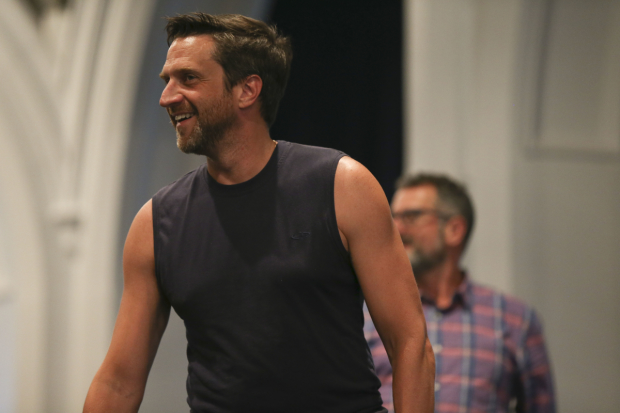 Raúl Esparza takes on the role of Iachimo in Shakespeare&#39;s romance.