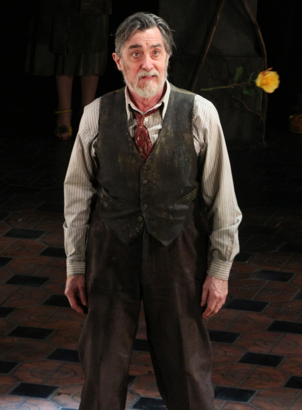 Roger Rees takes his final Broadway bow, on the opening night of The Visit in 2015.