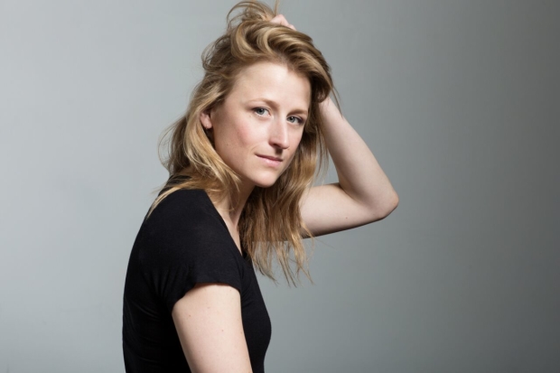 Mamie Gummer will lead the cast of Roundabout&#39;s world premiere production of Ugly Lies the Bone.