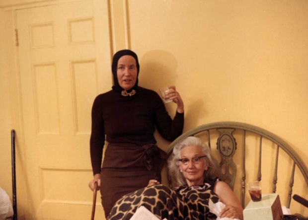 The real &quot;Little&quot; Edie and &quot;Big&quot; Edie as captured by David Maysles and Albert Maysles in the 1975 documentary Grey Gardens.