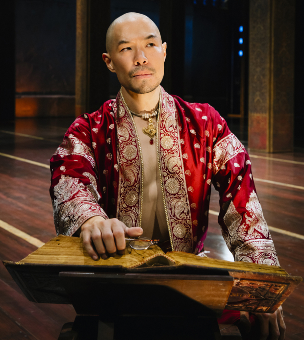 Hoon Lee is the latest King of Siam in the new Broadway revival of The King and I.
Bartlett Sher: Director
Lincoln Center Theater Production
Credit Photo: Paul Kolnik
studio@paulkolnik.com
nyc 212-362-7778