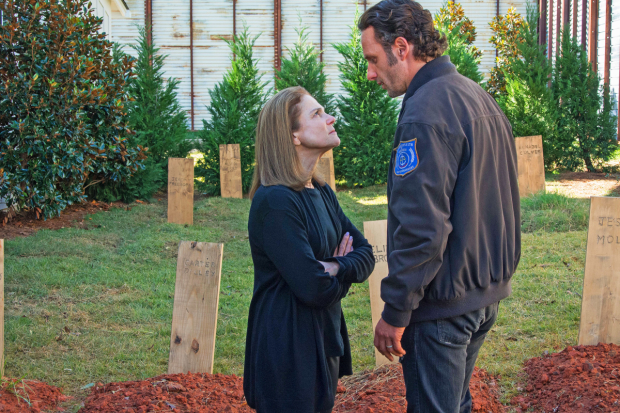 Tovah Feldshuh and Andrew Lincoln in a scene from The Walking Dead.