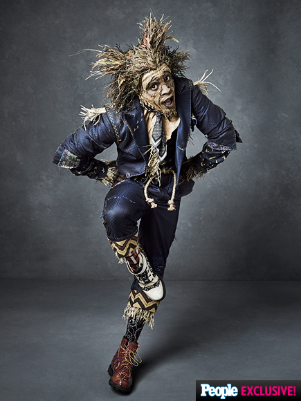 Elijah Kelley as the Scarecrow.