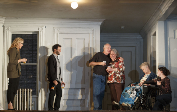 Cassie Beck, Arian Moayed, Reed Birney, Jayne Houdyshell, Lauren Klein, and Sarah Steel star in Stephen Karam&#39;s The Humans, directed by Joe Mantello for Roundabout Theatre Company at the Laura Pels Theatre.