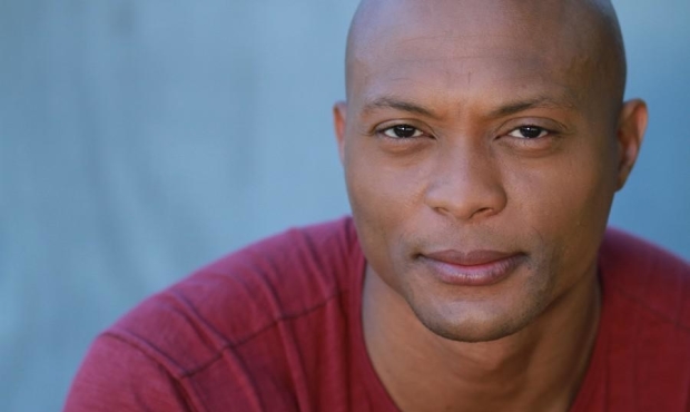 Footballer Eddie George will join the Broadway production of Chicago in 2016.
