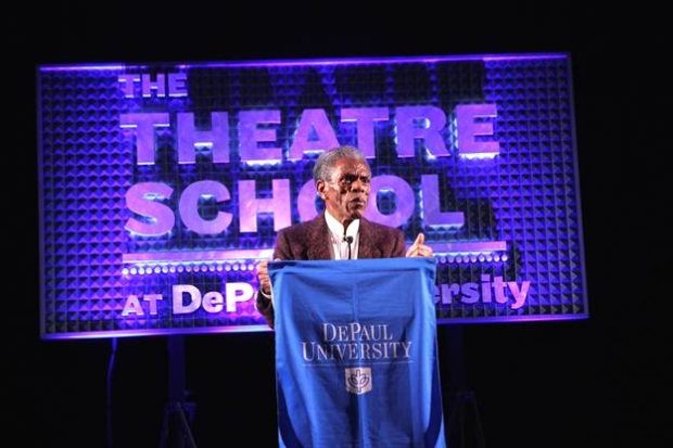 André De Shields accepts the 2015 Award for Excellence in the Arts at DePaul University.