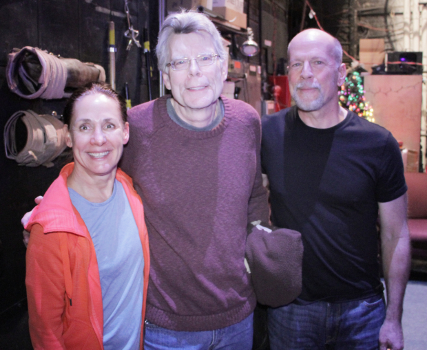 Stephen King visits stars Bruce Willis and Laurie Metcalf backstage at Misery.