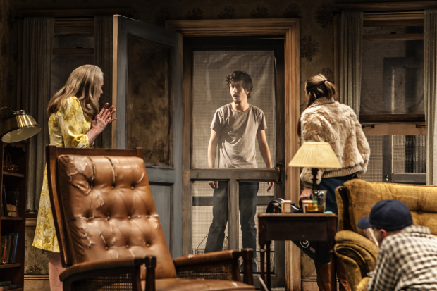 Halie (Amy Madigan), Vince (Nat Wolff), Shelly (Taissa Farmiga), and Dodge (Ed Harris) engage in a tense standoff in Buried Child.