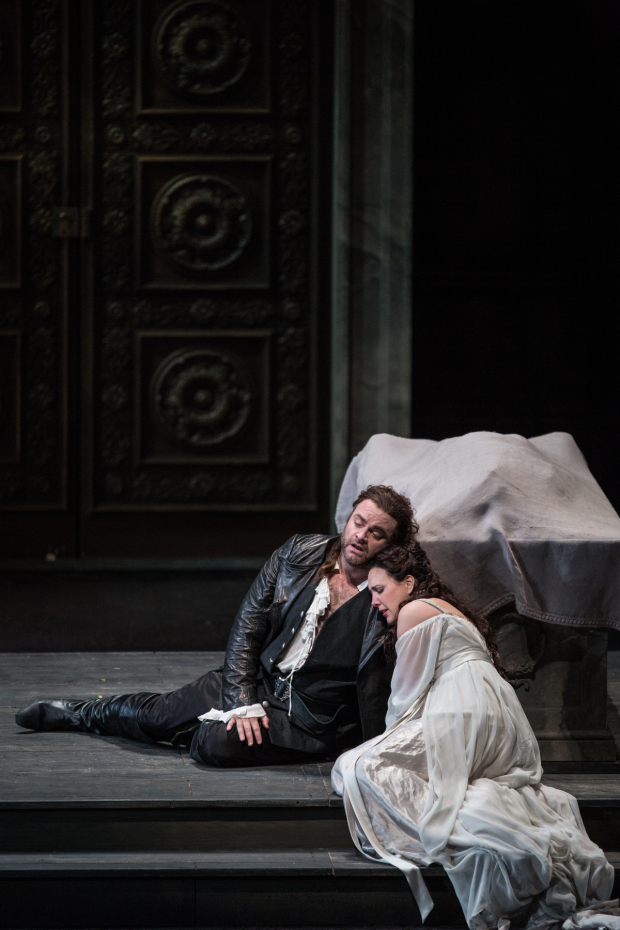 Joseph Calleja and Susanna Phillips as Romeo and Juliet.