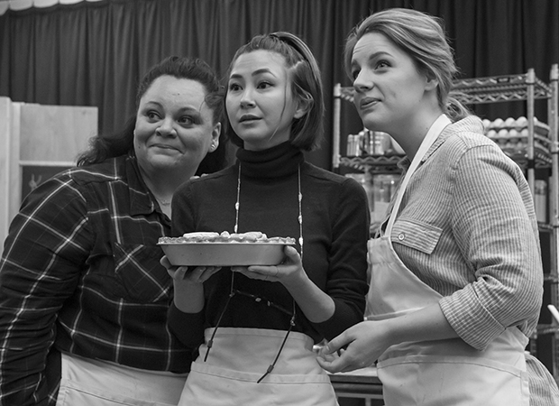Keala Settle, Kimiko Glenn, and Jessie Mueller bake a pie.
