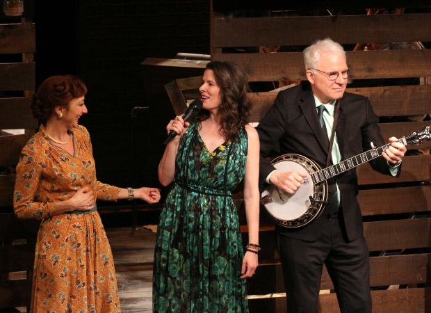 Carmen Cusack joins Edie Brickell and Steve Martin to sing a special grand finale.