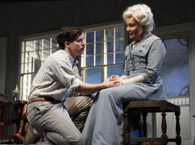 John Gallagher Jr. and Jessica Lange take on the roles of Jim Tyrone Jr. and Mary Tyrone.