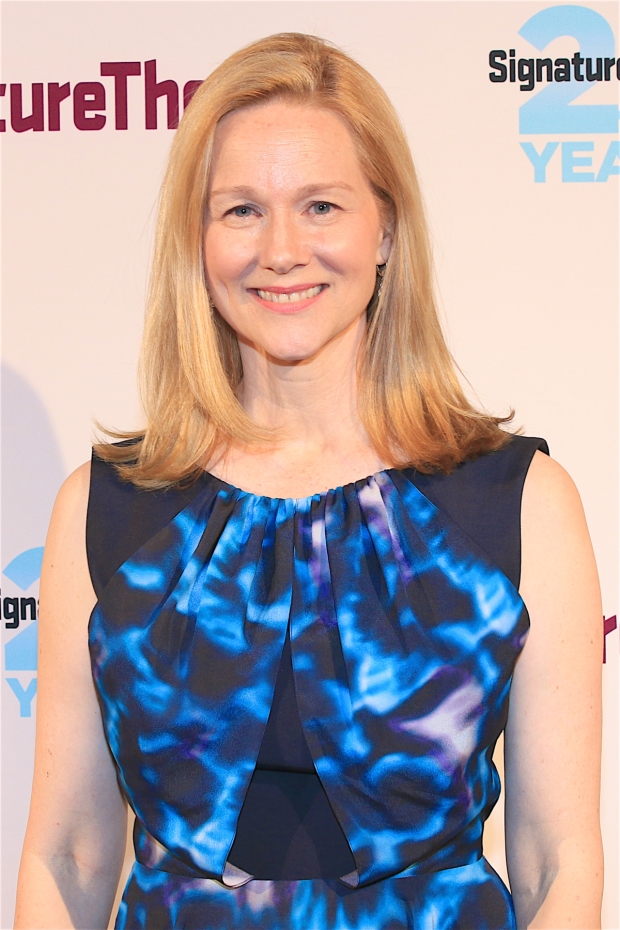 Laura Linney steps out in support of Signature Theatre.