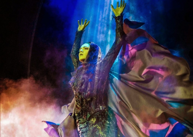 Jennifer DiNoia as Elphaba in the London production of Wicked. 