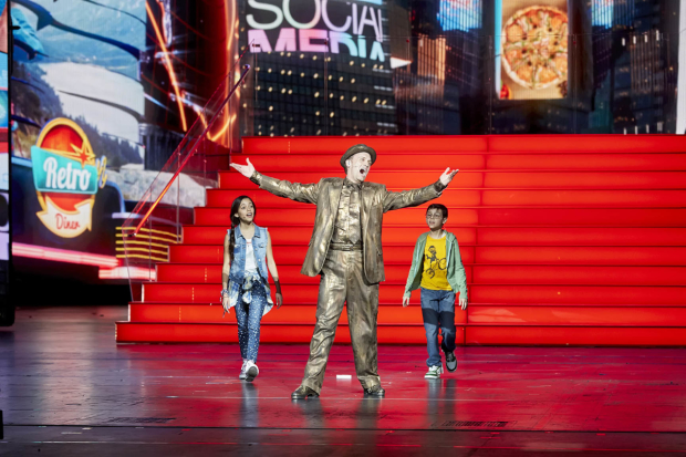 Danny Gardner (center) plays George M. Cohan in New York Spectacular at Radio City Music Hall.