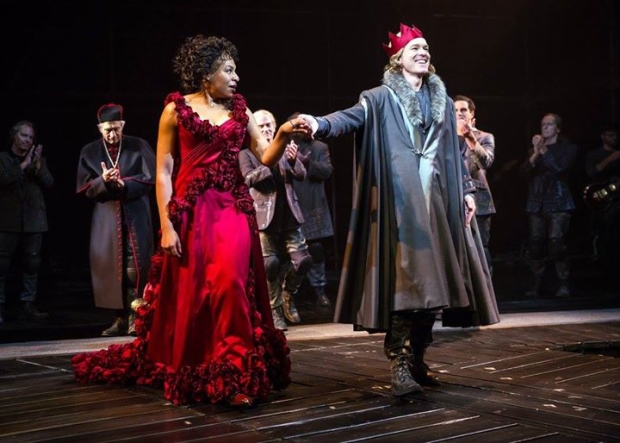 Karen Aldridge (Queen Margaret of Anjou) and Steven Sutcliffe (King Henry VI) in Tug of War: Civil Strife, directed by Barbara Gaines, at Chicago Shakespeare Theater.