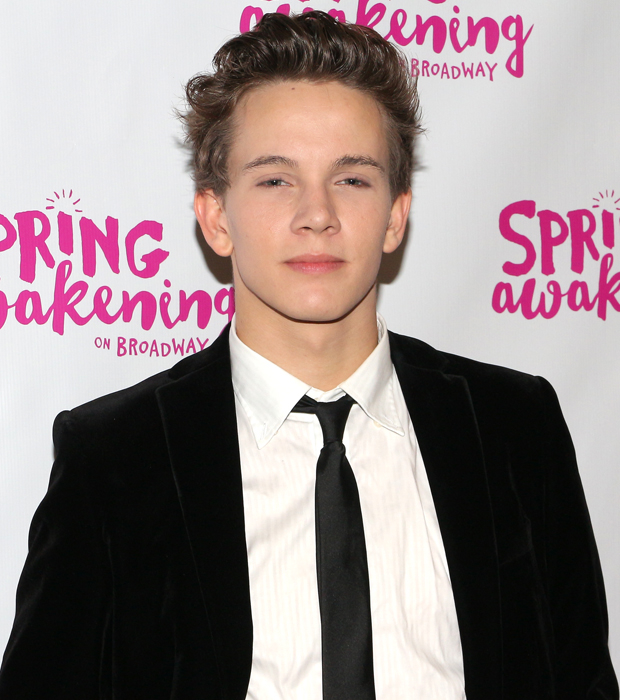 Austin McKenzie would play Hugo.