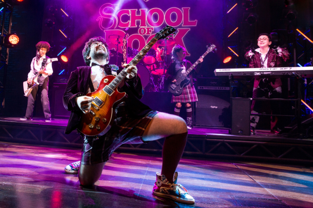 Dewey (played here by Alex Brightman) leads his students in a rocking song in Andrew Lloyd Webber&#39;s School of Rock.