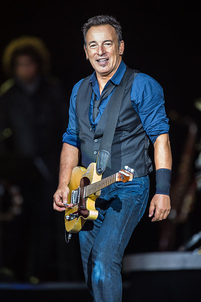 Bruce Springsteen may bring a series of concerts to Broadway.