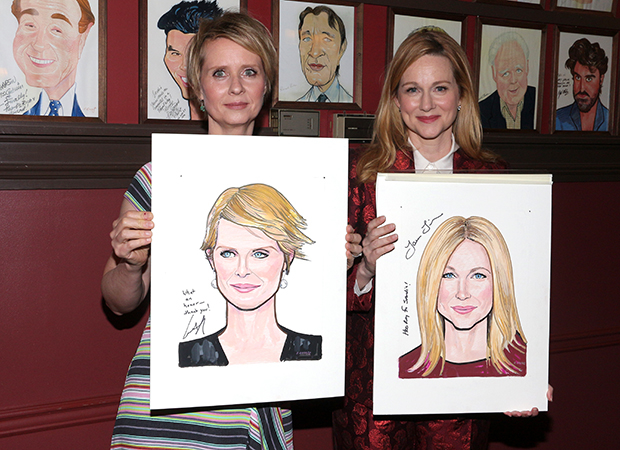 Cynthia Nixon and Laura Linney show off their Sardi&#39;s caricatures.