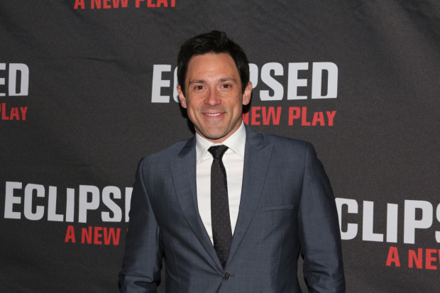 The original Guy in Once, Steve Kazee, will take part in Once Reunion Jam, an event benefiting VH1&#39;s Save the Music Foundation.