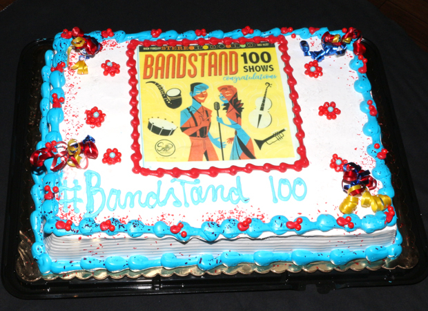 The Bandstand 100th performance cake, with artwork created by fan Elise Walters.
