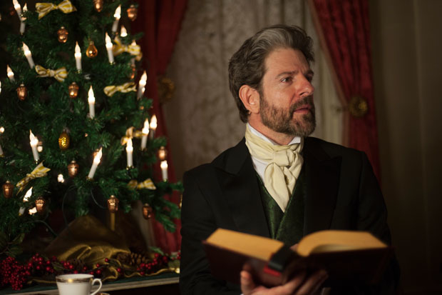 John Kevin Jones will return as Charles Dickens in Summoners Ensemble Theatre&#39;s one-man production of A Christmas Carol.