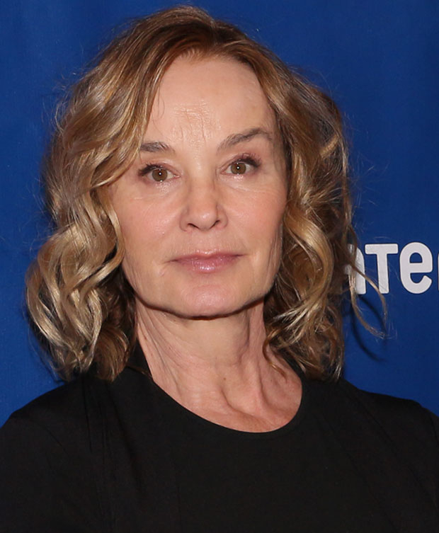 Jessica Lange will be honored by Roundabout Theatre Company at its 2018 gala in February.