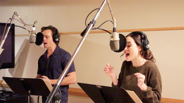 Paul Alexander Nolan and Alison Luff record the original Broadway cast recording of Escape to Margaritaville.