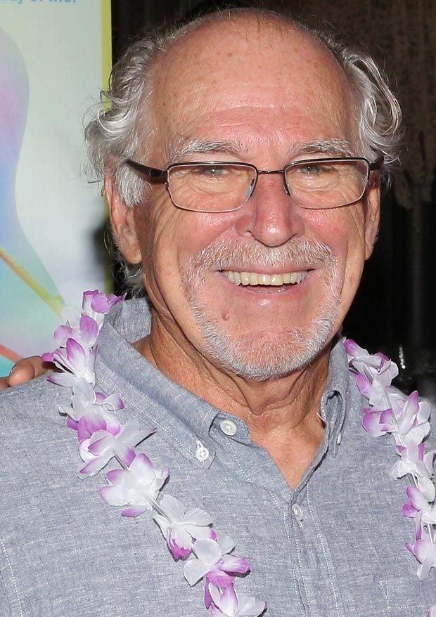 Jimmy Buffett will help open the box office for Escape to Margaritaville.