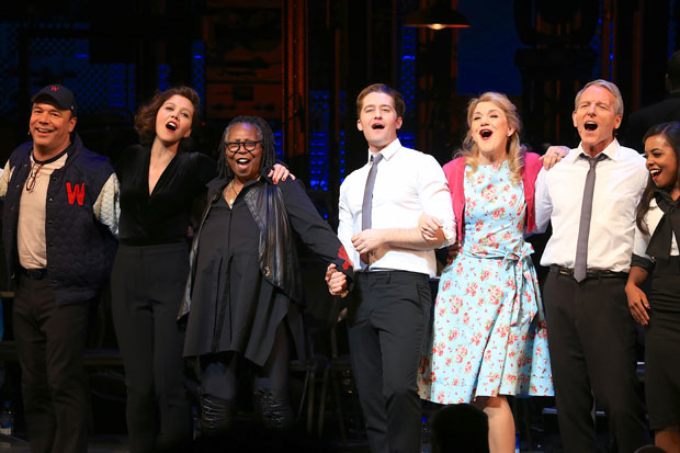 The cast of Roundabout Theatre Company&#39;s benefit concert reading of Damn Yankees sing together at curtain call.