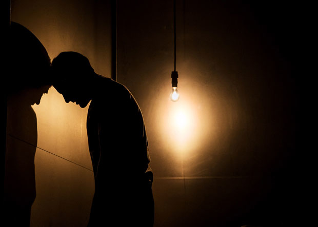 Clive Owen in a scene from M. Butterfly.