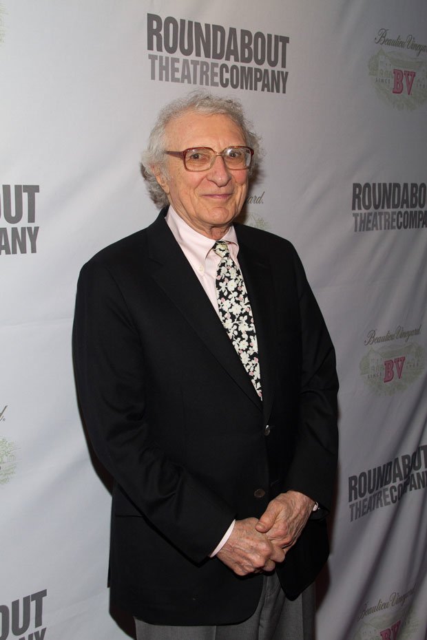 Sheldon Harnick, the lyricist of Fiddler on the Roof, will be consulted about the development of National Yiddish Theatre Folksbiene&#39;s upcoming production of a Yiddish-language adaptation of the musical.