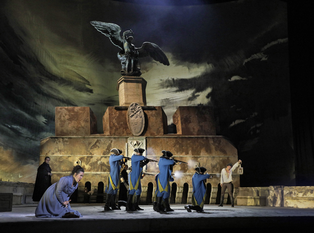 Sonya Yoncheva and Vittorio Grigolo star in Giacomo Puccini&#39;s Tosca at the Metropolitan Opera.