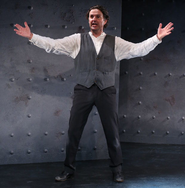 Colin Hamell stars in Bernard McMullan&#39;s Jimmy Titanic, directed by Carmel O&#39;Reilly, at the Irish Repertory Theatre.
