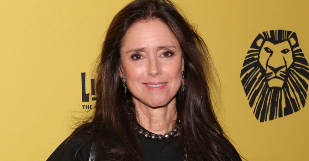 Director Julie Taymor will be presented with the &quot;Mr. Abott&quot; Award at the Stage Directors and Choreographers Foundation gala on April 2.