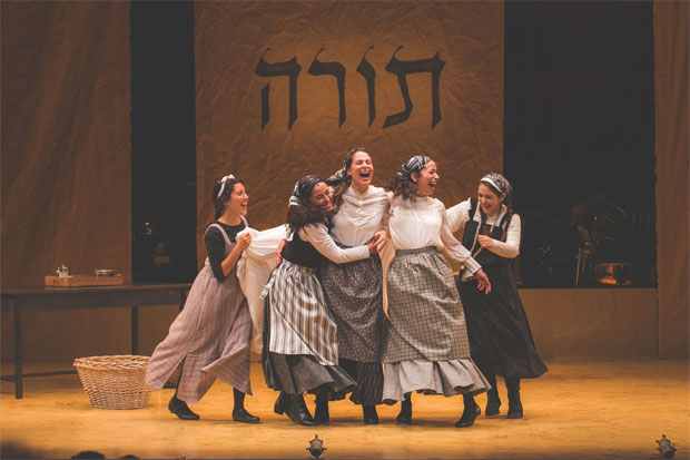 National Yiddish Theatre Folksbiene&#39;s US premiere of the Yiddish-language version of Fiddler on the Roof will now run through September 2.
