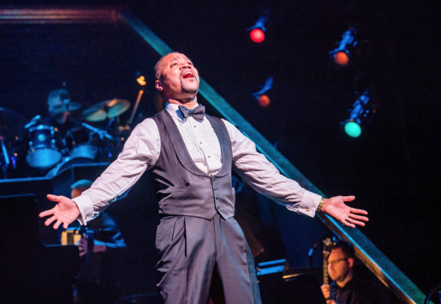 Cuba Gooding Jr. returns to Broadway as Billy Flynn in Chicago.