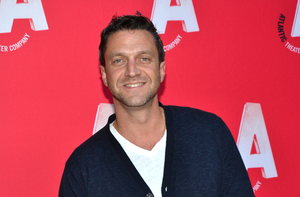 Raúl Esparza will lead William Shakespeare&#39;s Hamlet at Chicago Shakespeare Theater.