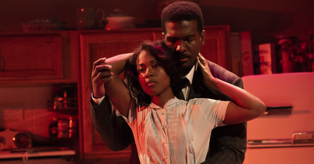 DeWanda Wise and Khris Davis in Fireflies.