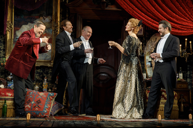 Janet McTeer and the cast of Bernhardt/Hamlet onstage at Broadway&#39;s American Airlines Theatre.